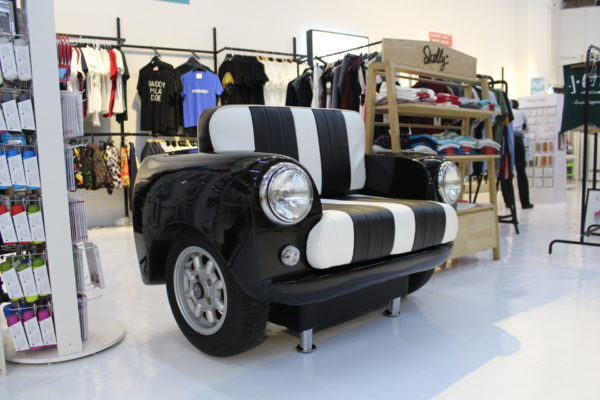Black-Mini-Cooper-Sofa-2