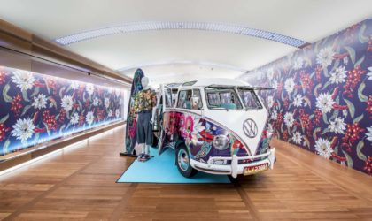 Louis Vuitton Singapore Kombi Display