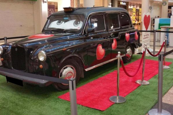 London Austin Taxi Full Black Heart  Branding