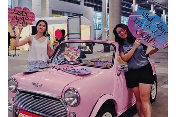 Pink Cabriolet Swapholic @ Marina Barrage